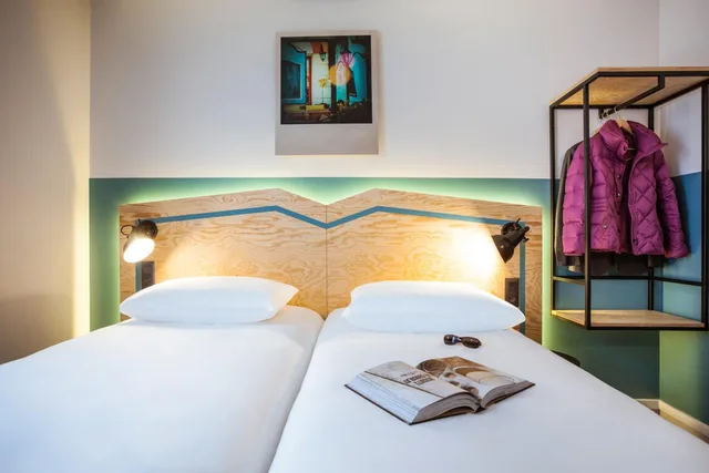 غرفة قياسية ثلاثية بسريرين منفصلين مع أريكة، Ibis Styles Paris Nation Porte de Montreuil 7/10