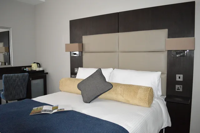 غرفة كومفورت بسرير مزدوج مع أريكة، Mercure Edinburgh Haymarket 7/10