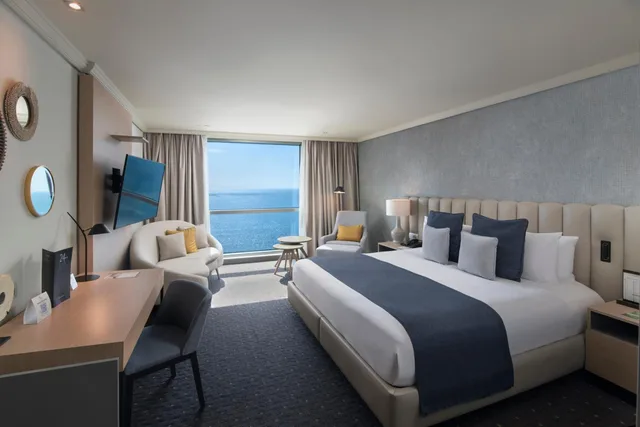 Premium, Ocean Front, Catalonia Santo Domingo 1/2
