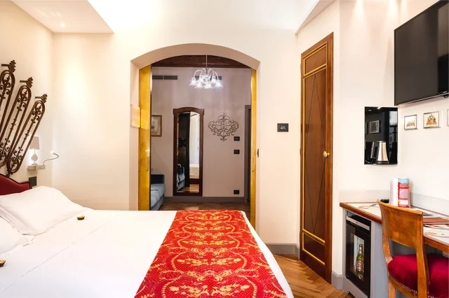 غرفة ديلوكس ثلاثية بسرير كوين مع أريكة، Art Hotel Commercianti 7/10