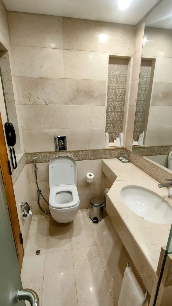 جناح تنفيذي بسرير كينج، Serena Hotel Quetta 2/3