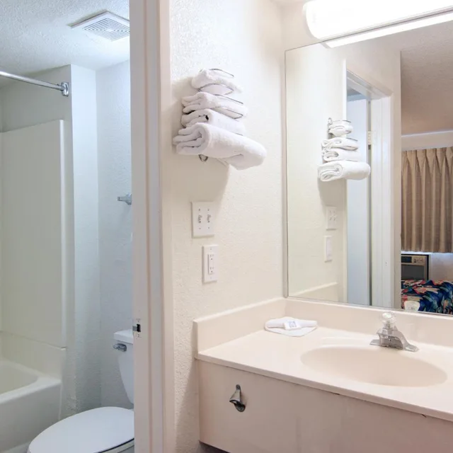 غرفة رباعية، Motel6 Tempe, AZ - Broadway - ASU 10/10
