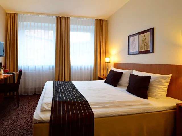 غرفة مفردة، Comfort Hotel Tom Kyle 9/13