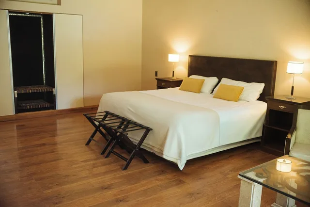 جناح سوبيريور بسرير كوين، Casa La Galeana 1/8