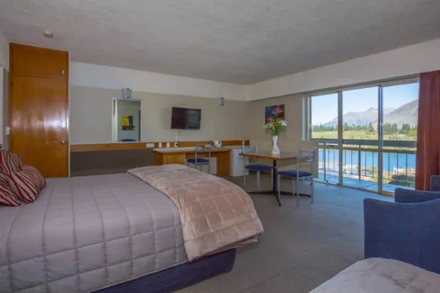 استوديو بإطلالة على البحيرة، Earnslaw Lodge 2/6
