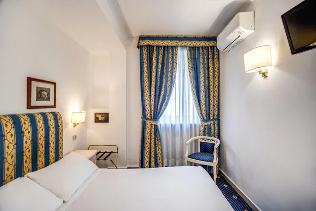 غرفة بسريرين منفصلين، Danat Jebel Dhanna Resort 6/8