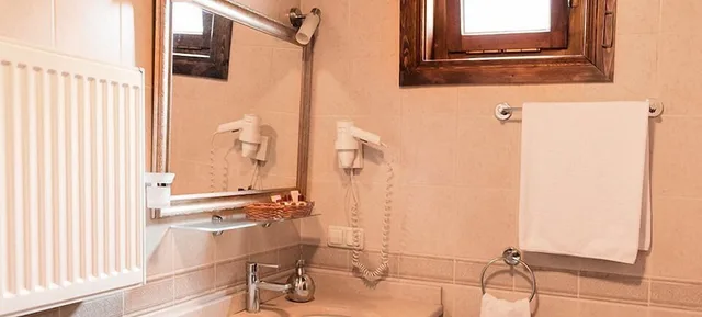 غرفة قياسية بسرير مزدوج، Ugurlu Konaklari 9/9
