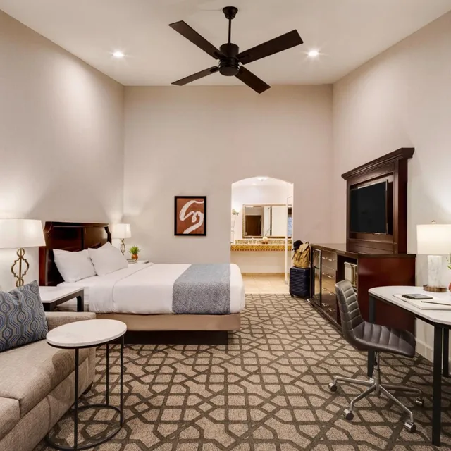 Superior, King Bed, Ayres Hotel Redlands 1/8