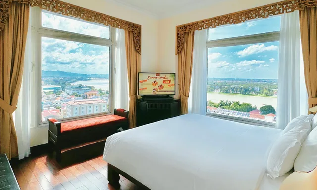 Junior Suite, Queen Bed, River View, TTC Imperial Hotel 1/1