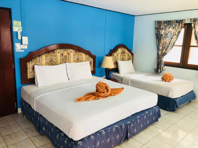 غرفة ثلاثية بشرفة، THIPURAI BEACH HOTEL ANNEX 10/10