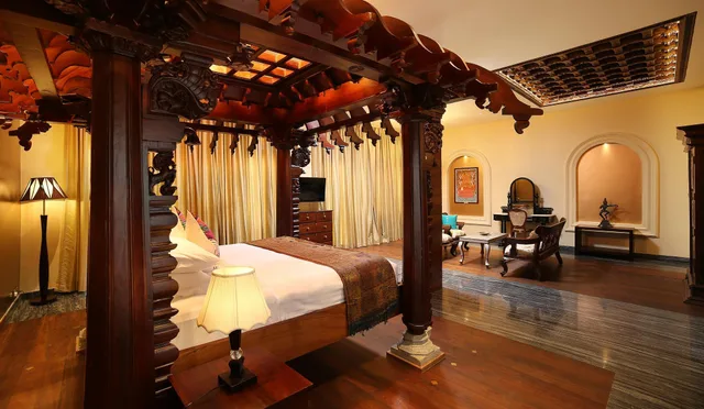 جناح ملكي بسرير كوين، Ginger House Museum Hotel 1/1
