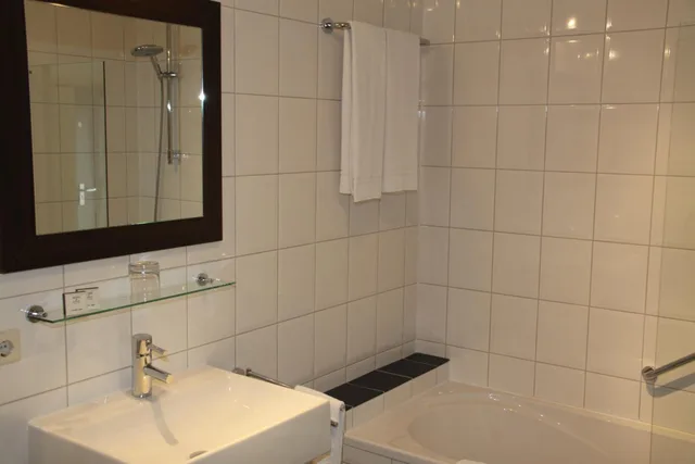 شقة بأربعة أسرّة، Hotel Kasteel Erenstein 1/1
