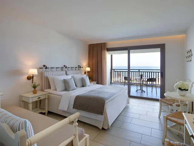Deluxe, Sea Front، Creta Maris Resort 5/7