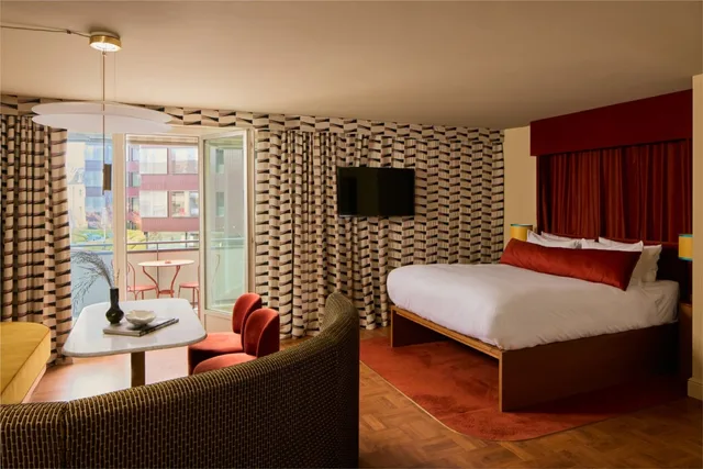 Junior Suite, Sofa, Balcony, Locke Am Platz Zurich 1/2