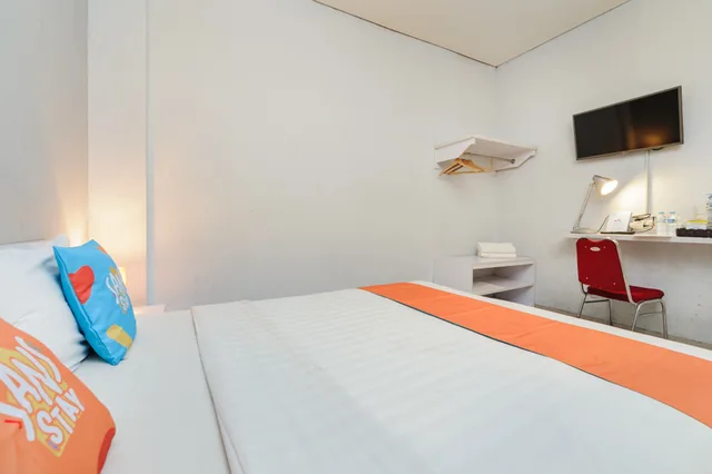 غرفة سوبيريور، RedDoorz Plus near Soekarno Hatta Airport 2 2/4