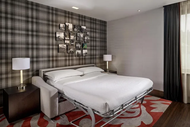 Castle, Spa, Suite, King Bed, Lounge Access، Sheraton Grand Hotel And Spa 1/4