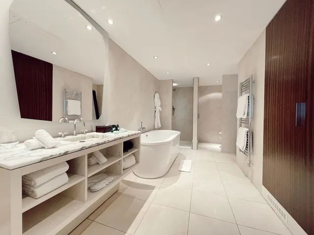 جناح جونيور بسرير كينج، Maison Pic 8/9