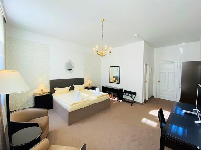 Room, Double Bed, Centro Hotel Kaiserhof Deluxe 9/10
