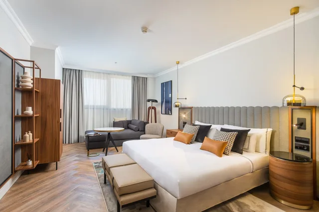 Supreme, Twin Beds، Melia Valencia Palacio de Congresos Formely Hilton Valencia 2/10