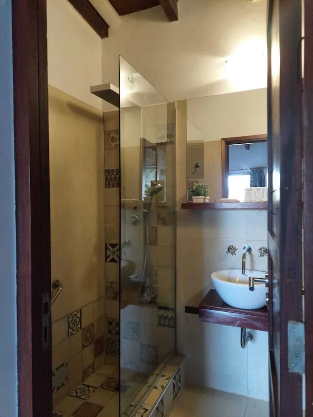 كابينة سوبيريور بسرير كينج وسريرين منفصلين مع أريكة، Boutique Hotel And Cabanas Bosque de Nahuel 7/8