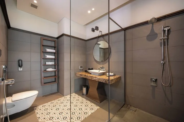 غرفة بريميوم بسرير كينج بإطلالة على الحديقة، Senna Hue Hotel 7/9