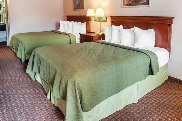 غرفة بسريرين كوين لذوي الإعاقة، Quality Inn Suites Las Cruces University Area 8/10