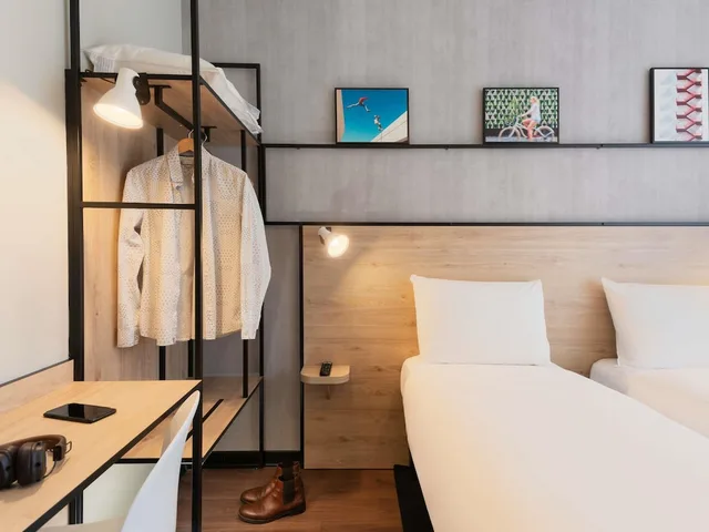 Standard, Twin Beds, Ibis Acheres St Germain en Laye 1/10
