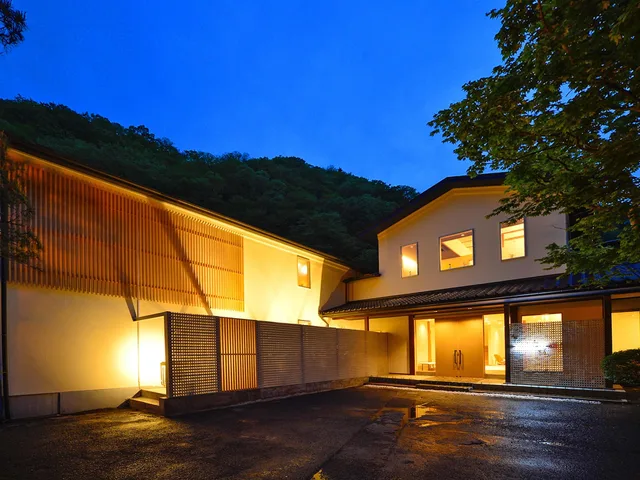 Japanese, Standard, River View, Hinatamikan 1/2