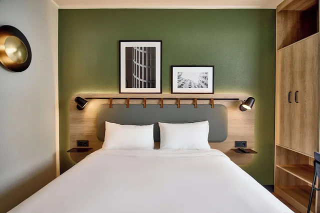 Standard, Queen Bed, Campanile Krakow Old Town 6/10