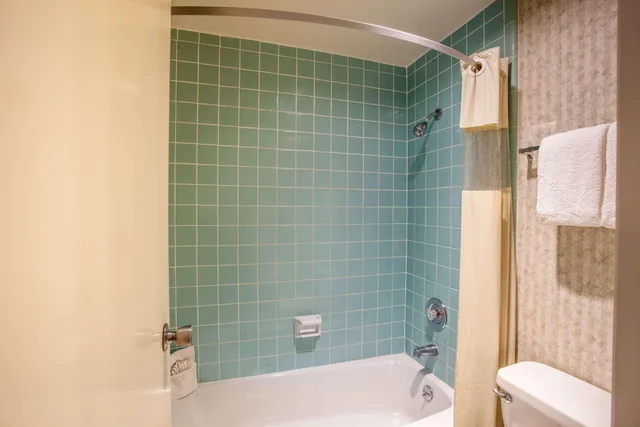 غرفة بسرير كينج، Travelodge By Wyndham Monterey Bay 5/5