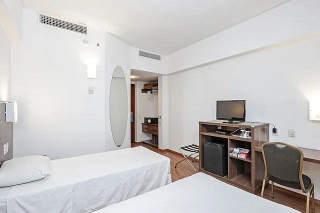 غرفة ديلوكس بسريرين منفصلين، Firenze Business Hotel (ex Slaviero Essential Palhoca Viacatarina) 1/5