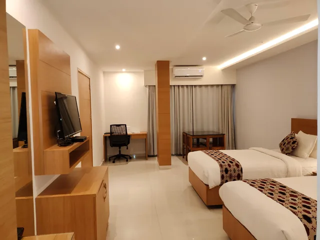 غرفة بريميوم عائلية، Hotel Indriya Wayanad 1/2
