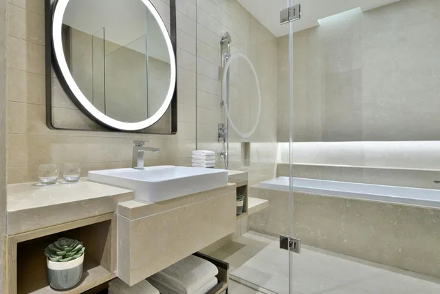 1 Bedroom, Luxury, Suite, King Bed, Skyline View, Balcony, Club Lounge Access, Large، Le Meridien Navi Mumbai 7/8