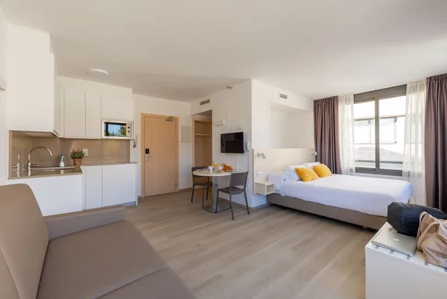 شقة سوبيريور بإطلالة على المسبح مع أريكة، Apartamentos Atenea Park 8/10