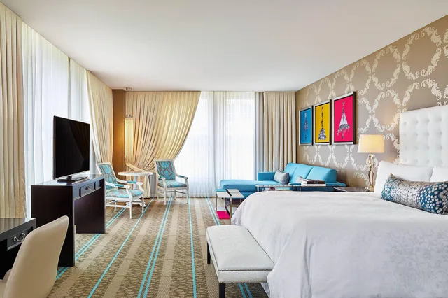 Studio, King Bed, The Nines A Luxury Collection Hotel Portland 2/4