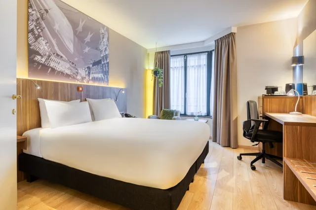 غرفة بسرير كينج لذوي الإعاقة، HOLIDAY INN BRUSSELS SCHUMAN 2/7