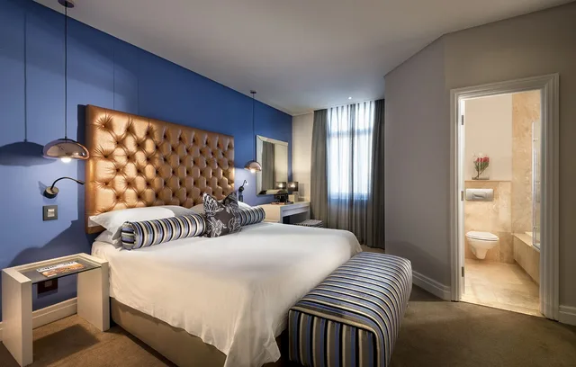 غرفة قياسية بسرير كينج بإطلالة على الفناء، The Grand Daddy Boutique Hotel 3/10