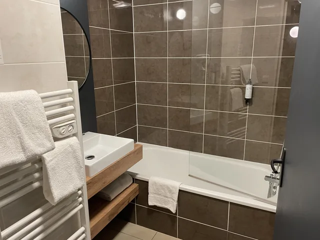 2 Bedrooms, Suite, Odalys City Bioparc Lyon Est 6/7