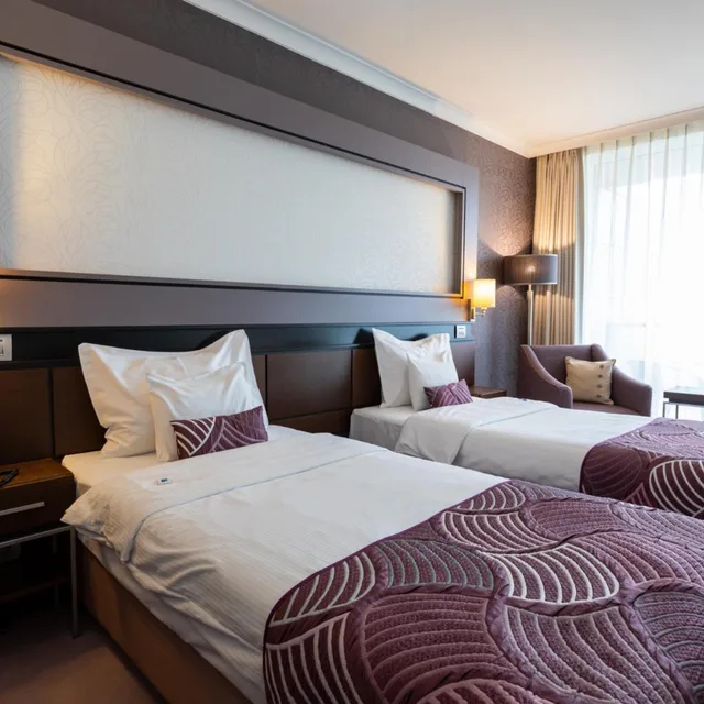 Adjoining، Aquaworld Resort Budapest Formerly Ramada Resort Aquaworld Budapest 1/7