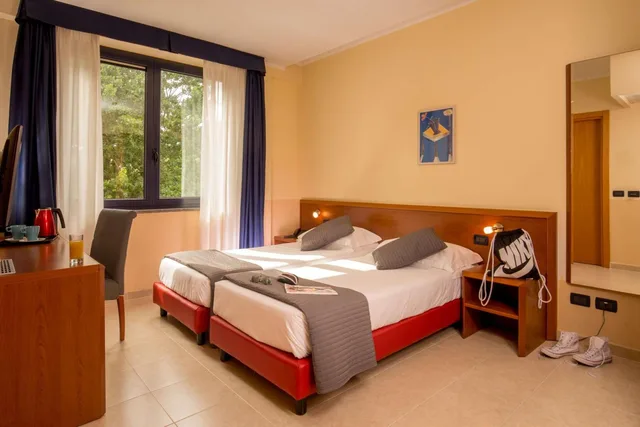 غرفة قياسية بسرير فردي، Best Western Blu Hotel Roma 3/10