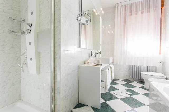 Executive, Suite, Terme delle Nazioni 6/7