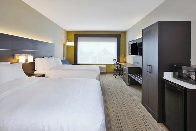 جناح بسريرين كوين لذوي الإعاقة، Holiday Inn Express Auburn Hills South 1/1