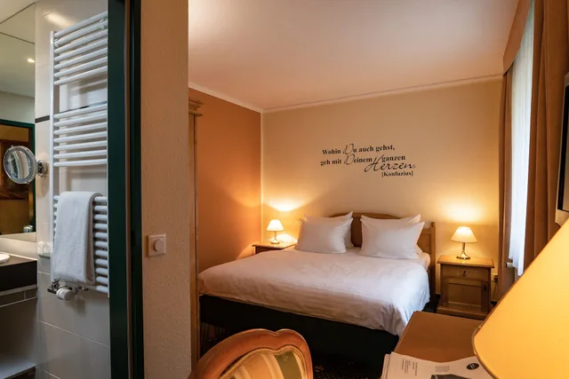 غرفة اقتصادية بسرير كوين، TRIHOTEL Rostock – Wellnesshotel Adults Only 2/2