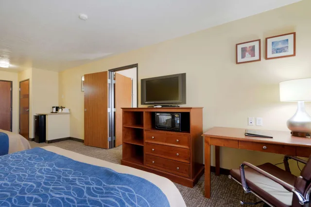 جناح، Comfort Inn & Suites Cedar City South, UT 3/3