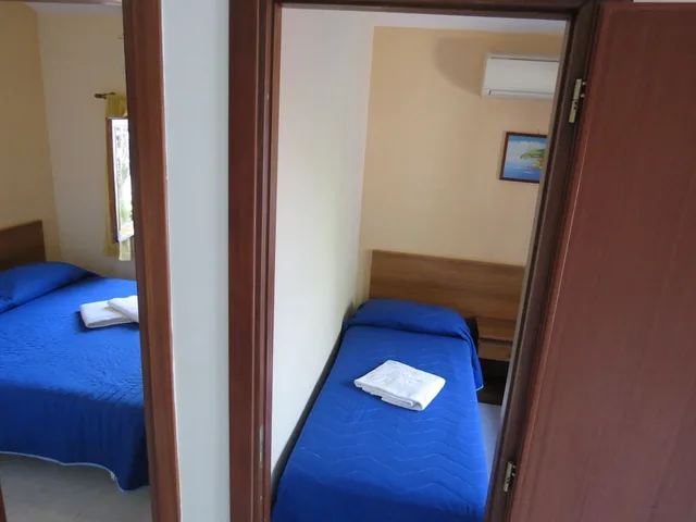 شاليه بسرير كوين وسرير فردي بمطبخ صغير، Baia Serena(RN) 3/4