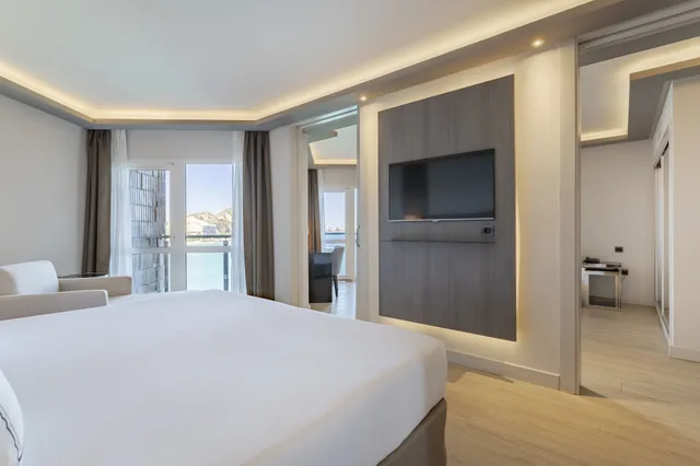 جناح جونيور تنفيذي بسرير كينج بإطلالة على البحر، Melia Alicante 7/10