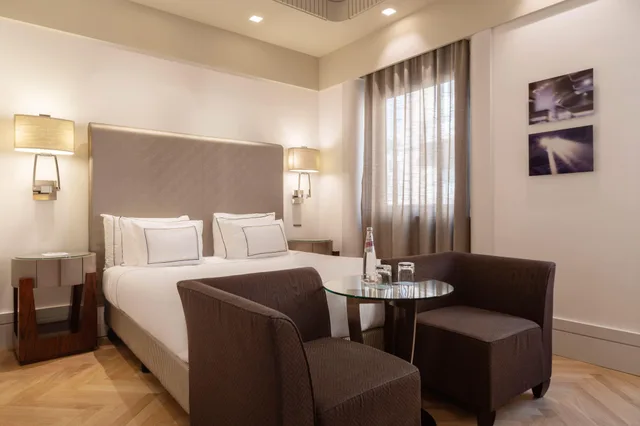 غرفة ديلوكس بسرير مزدوج، Melia Genova 4/10