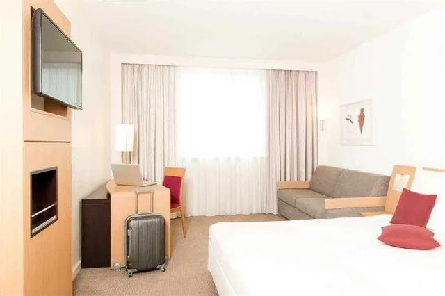 غرفة قياسية بسريرين منفصلين، Novotel Luxembourg Centre Hotel 1/1