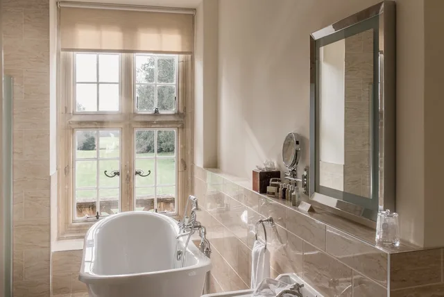 State, Suite, Mansion, King Bed, Tylney Hall 1/3