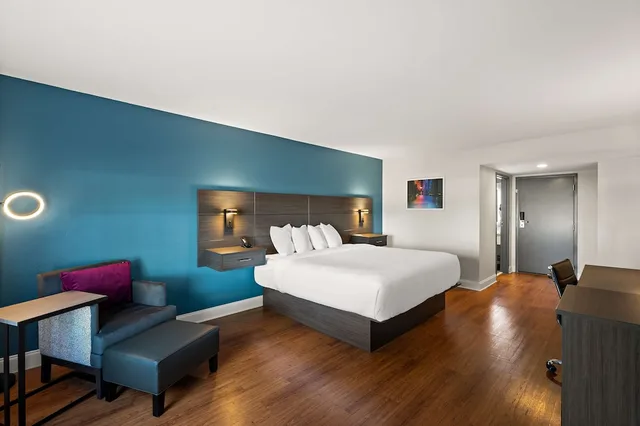غرفة قياسية بسرير كينج، Best Western Shackleford 1/3